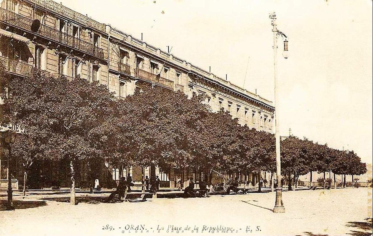 MH n- 021- Place de la republique.jpg
